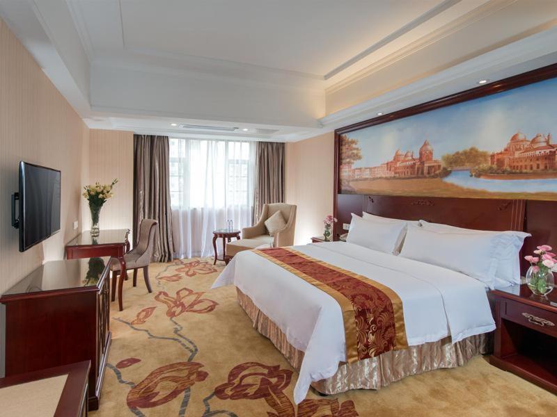 Vienna Hotel Foshan Nanhai City Square エクステリア 写真