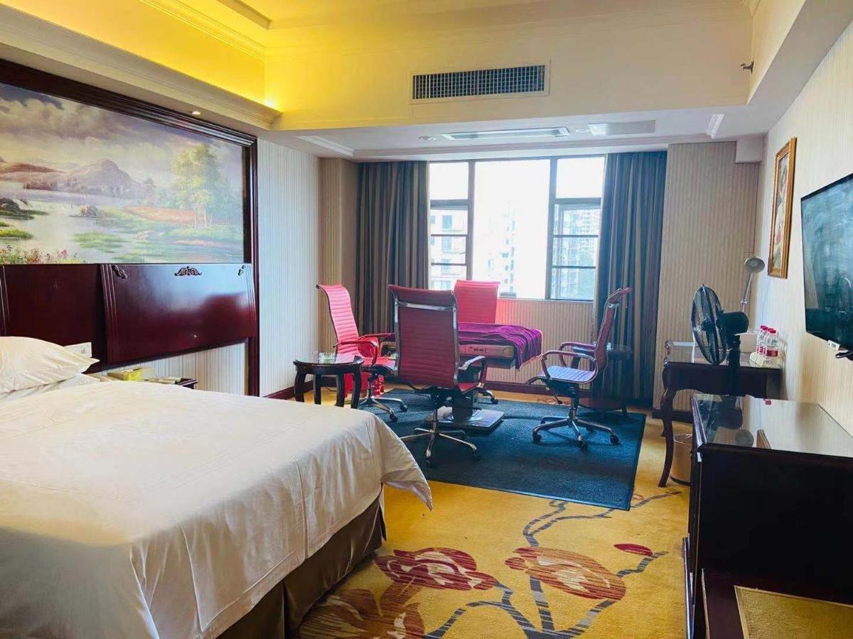 Vienna Hotel Foshan Nanhai City Square エクステリア 写真