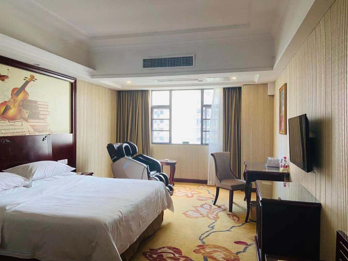 Vienna Hotel Foshan Nanhai City Square エクステリア 写真