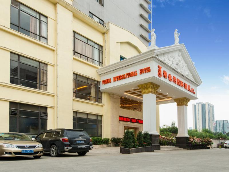 Vienna Hotel Foshan Nanhai City Square エクステリア 写真